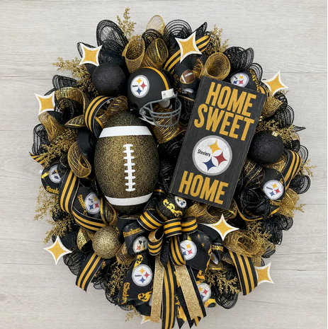 RioWreaths™ - Handmade NFL Wreaths (PRE-ORDER)